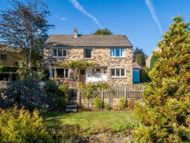 House for sale in Holmfirth, West Yorkshire