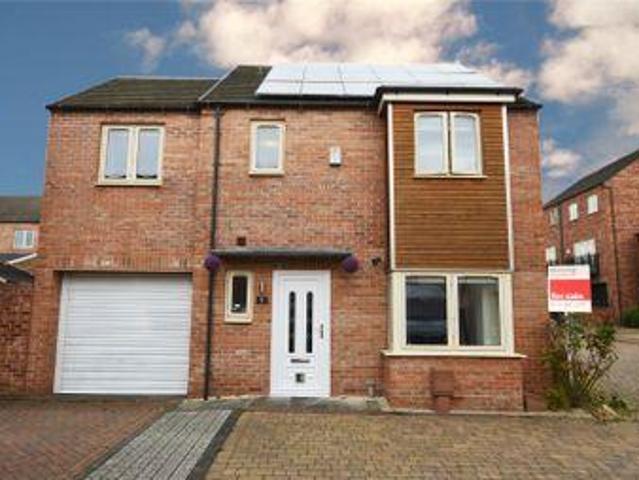 House for sale in Castleford, West Yorkshire