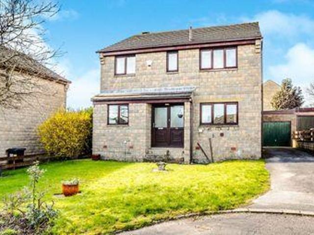 House for sale in Huddersfield, West Yorkshire