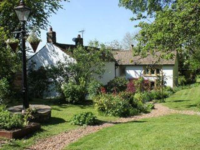 House for sale in Charlesworth, East Midlands