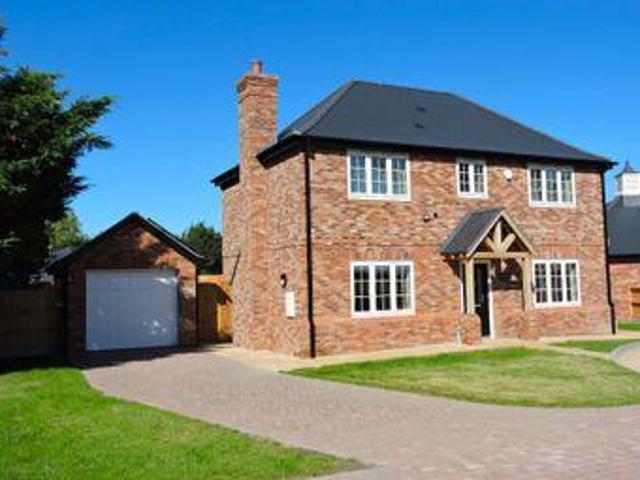 House for sale in Duton Hill