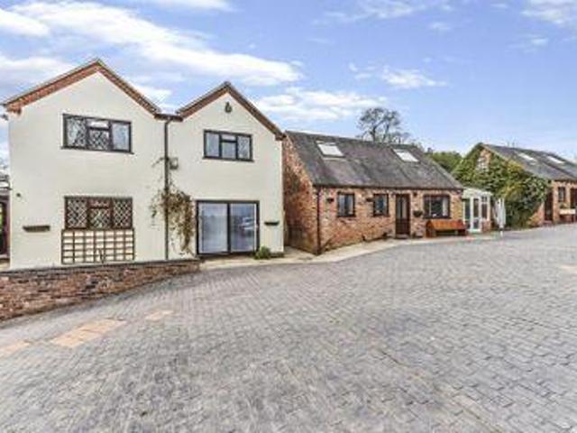 House for sale in Stone, Baswich