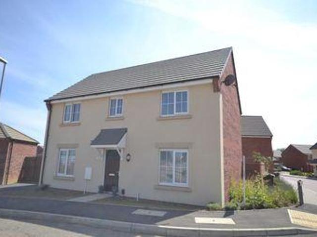 House for sale in Northampton, Northamptonshire
