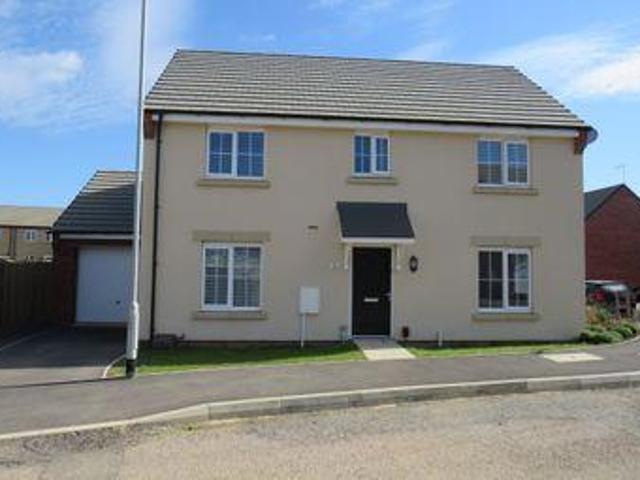 House for sale in Northampton, Northamptonshire