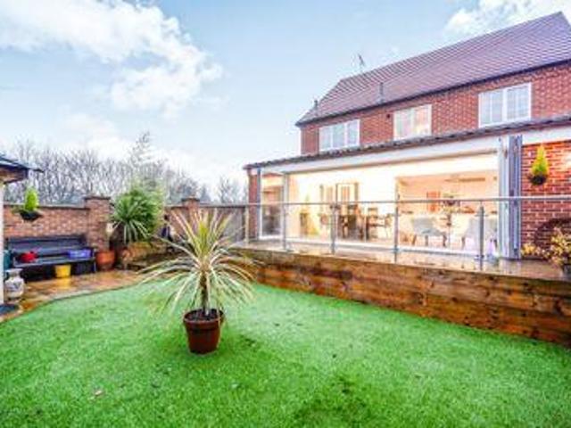 House for sale in Loundsley Green, East Midlands