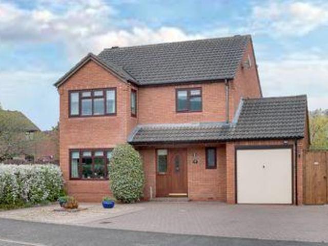 House for sale in Bromsgrove, Worcestershire