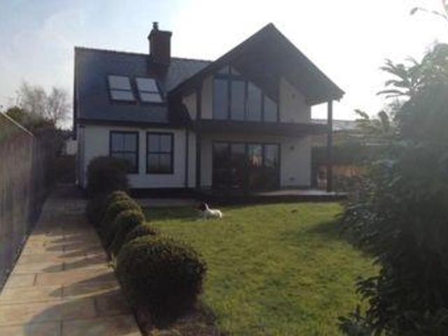 House for sale in West Vale, Cheshire