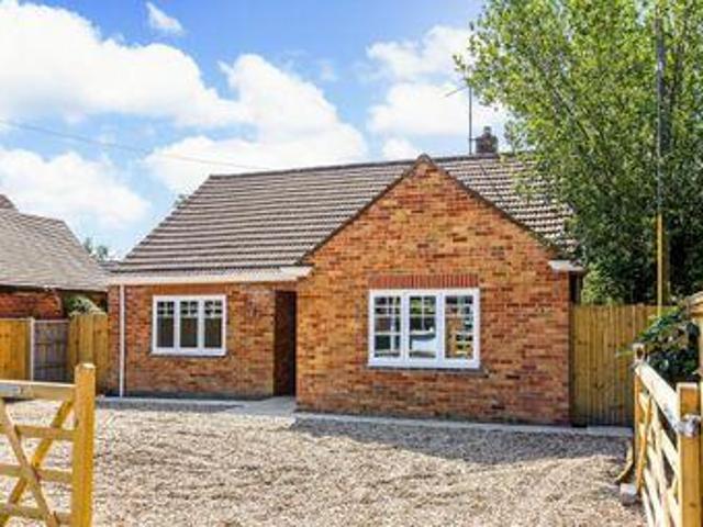 House for sale in Ascot