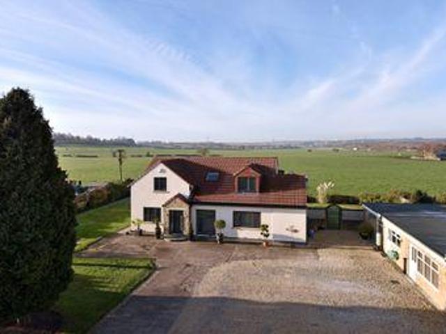 House for sale in Normanton and Altofts, West Yorkshire
