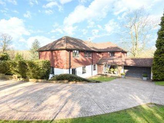 House for sale in Hillview, Surrey