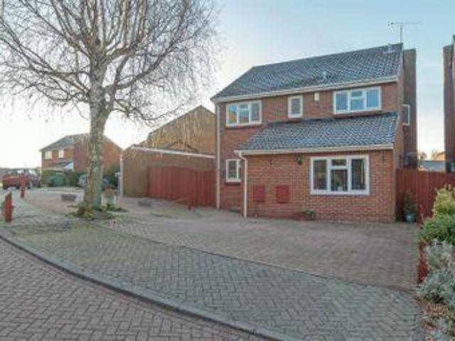 House for sale in Oad Street, Kent