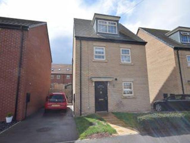 House for sale in Pontefract, West Yorkshire