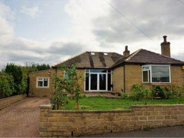 House for sale in Huddersfield, West Yorkshire