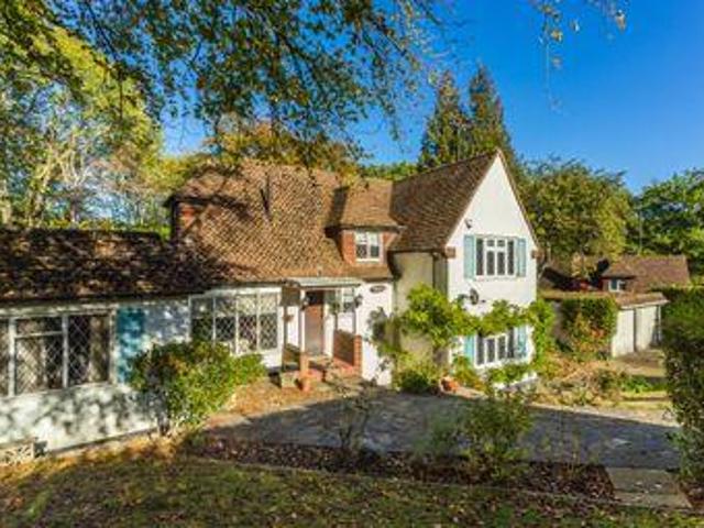 House for sale in Batchworth, Hertfordshire