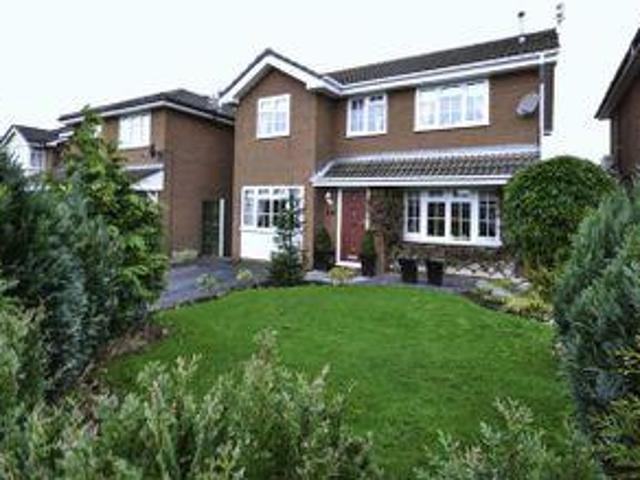 House for sale in Roby Mill, Lancashire