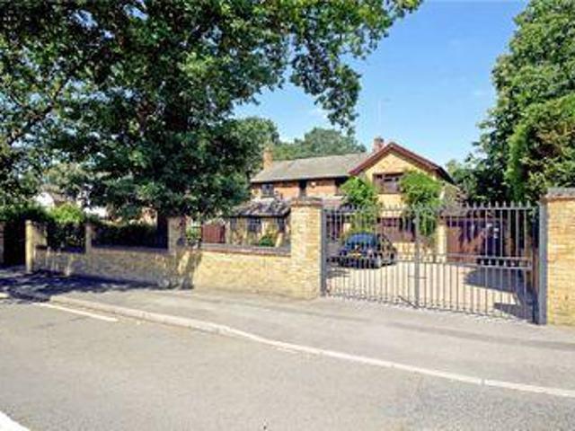 House for sale in Crowthorne