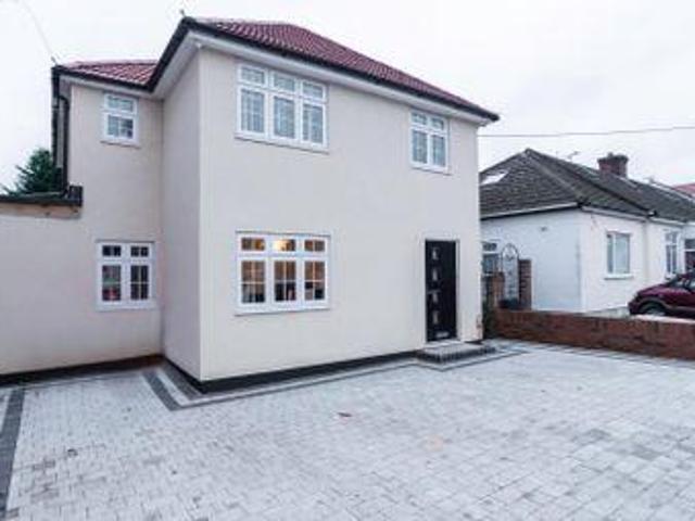House for sale in Navestock Side
