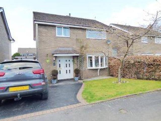 House for sale in Charlesworth, East Midlands