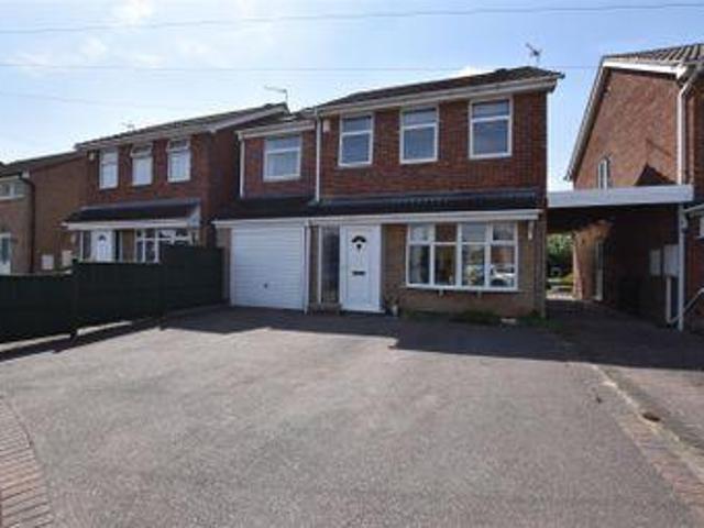 House for sale in Elmfield, Leicestershire