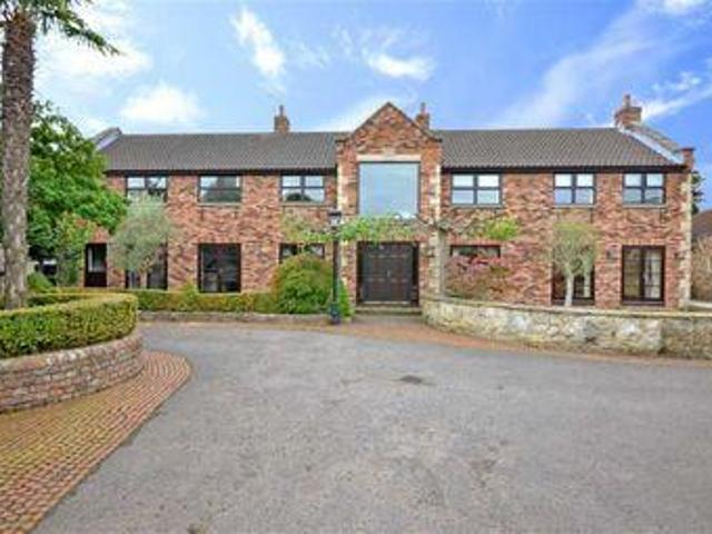 House for sale in West Yorkshire