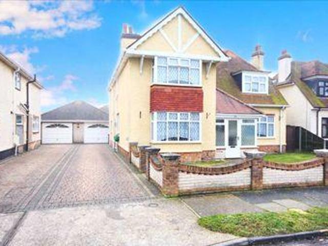 House for sale in Dale Hill, Essex