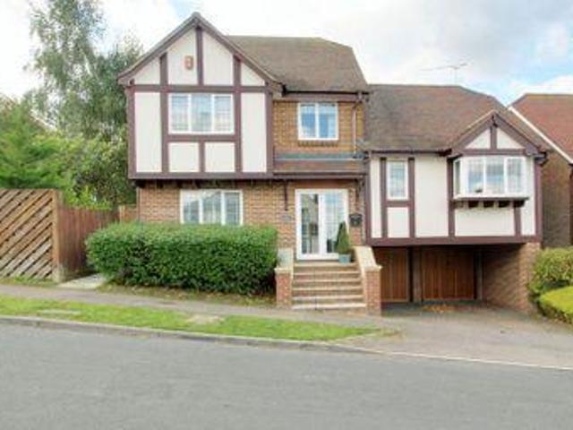 House for sale in Potters Bar, Hertsmere