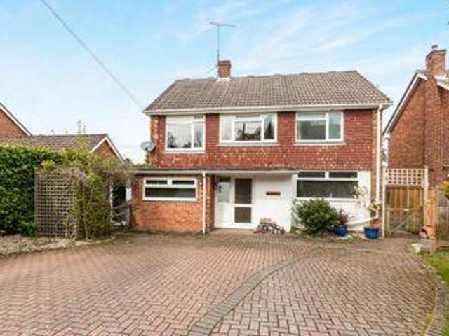 House for sale in Fole, Surrey