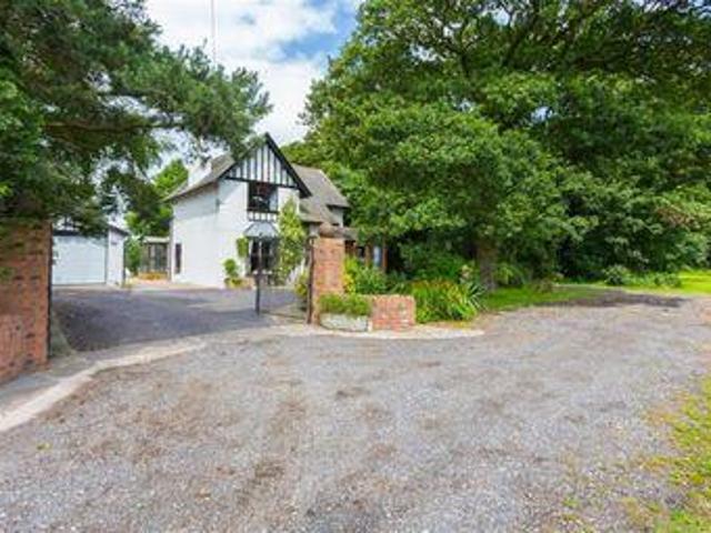 House for sale in Higher Bartle, Lancashire