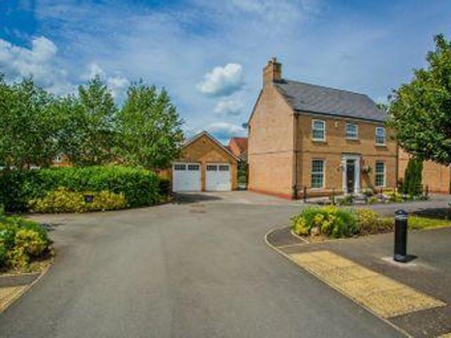 House for sale in Buckingham, Buckinghamshire