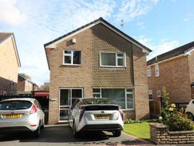 House for sale in Rossmore, Cheshire
