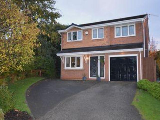 House for sale in Roby Mill, Lancashire