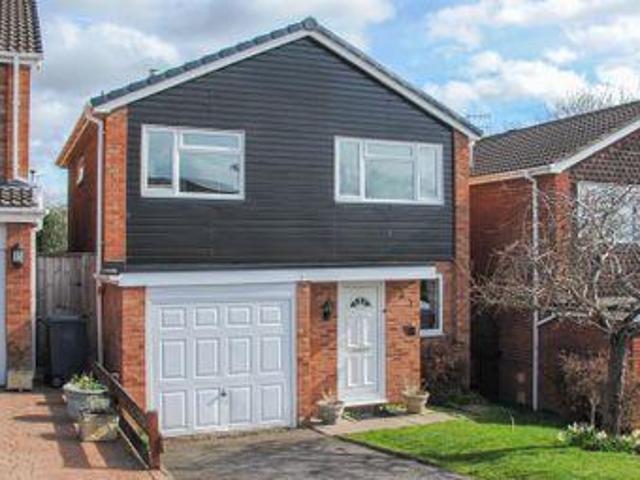 House for sale in Warwick, Warwickshire