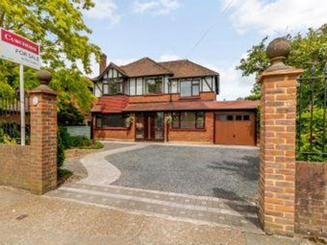 House for sale in Lower Halliford, Surrey