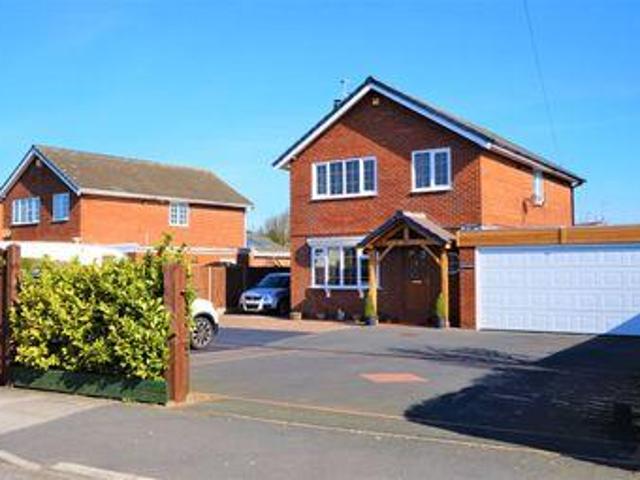 House for sale in Cabus, Lancashire