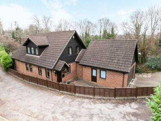 House for sale in Perryfields, West Sussex