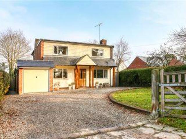 House for sale in Farnham, Waverley