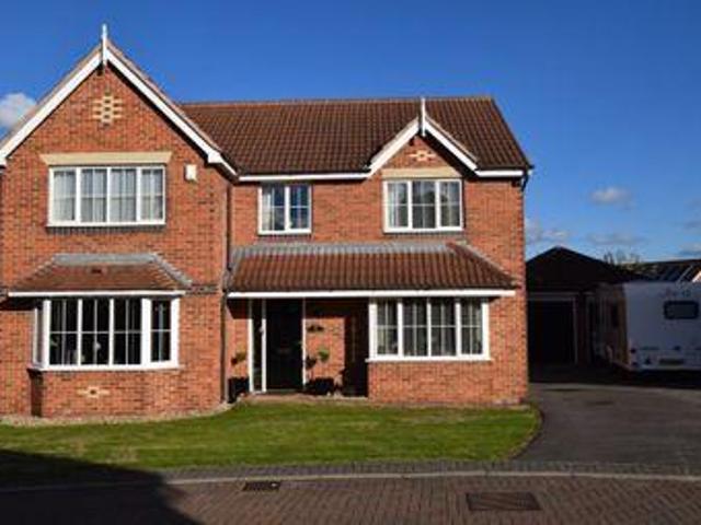 House for sale in Ossett, West Yorkshire