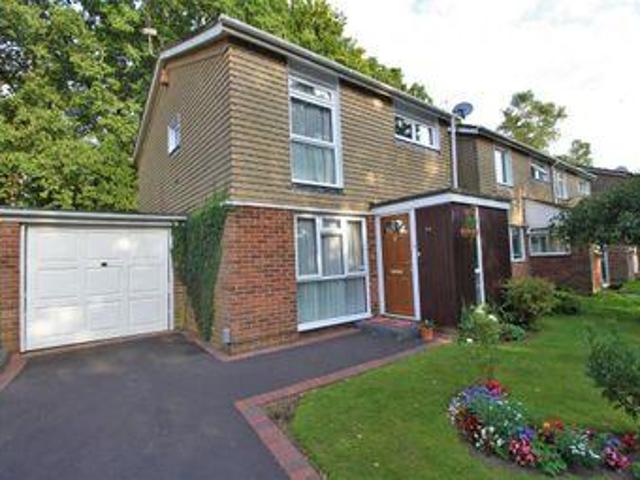 House for sale in Fleet, Hart