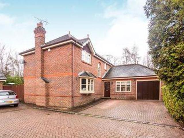 House for sale in Heol-las, Surrey
