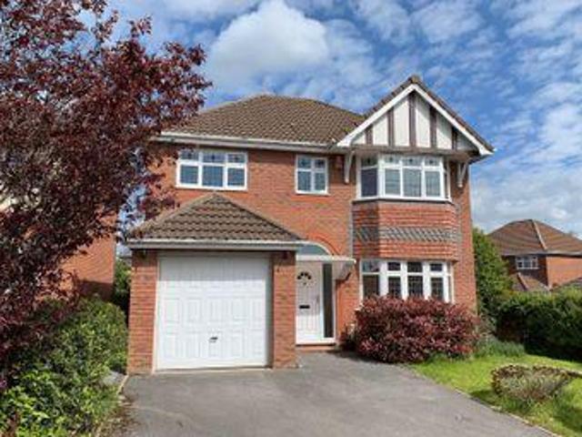 House for sale in Mid Glamorgan, Cymru / Wales