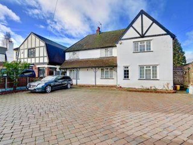 House for sale in Uxbridge, Greater London
