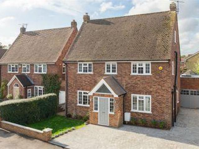 House for sale in Walton-on-Thames, Surrey