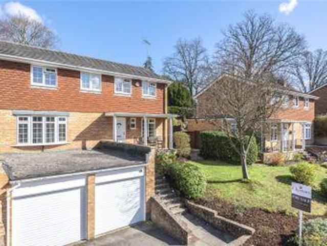 House for sale in Fole, Surrey
