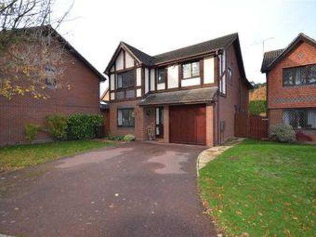 House for sale in Crowthorne, Bracknell Forest