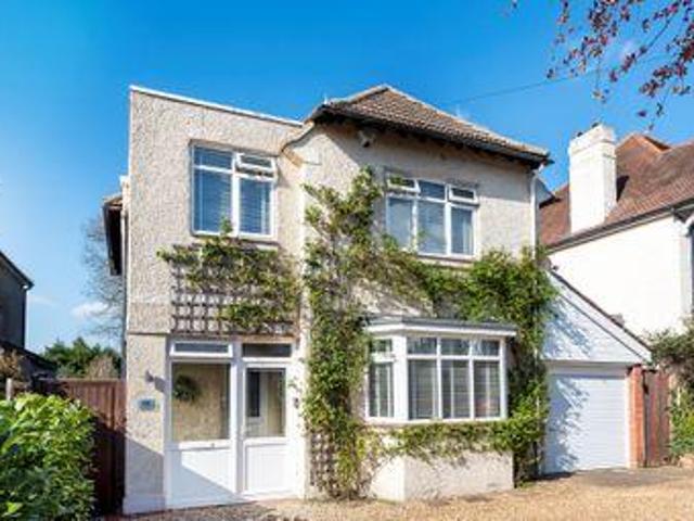 House for sale in Royal Borough of Kingston upon Thames, Greater London