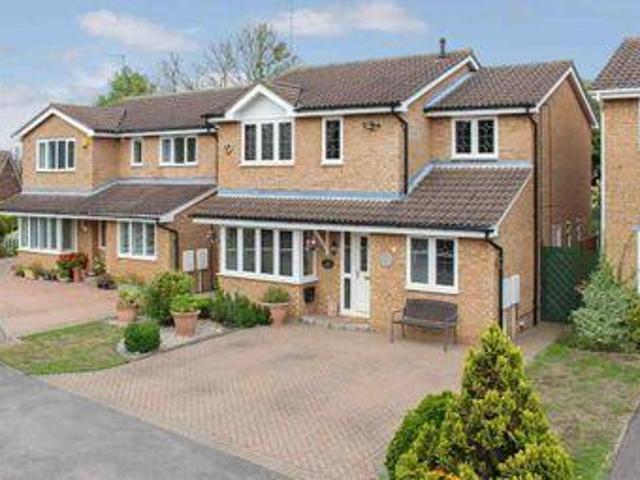 House for sale in Dunstable, Bedfordshire