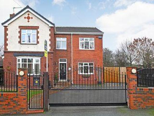 House for sale in Ossett, West Yorkshire