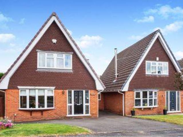 House for sale in Kingswinford, West Midlands