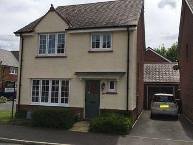 House for sale in Northampton, Northamptonshire