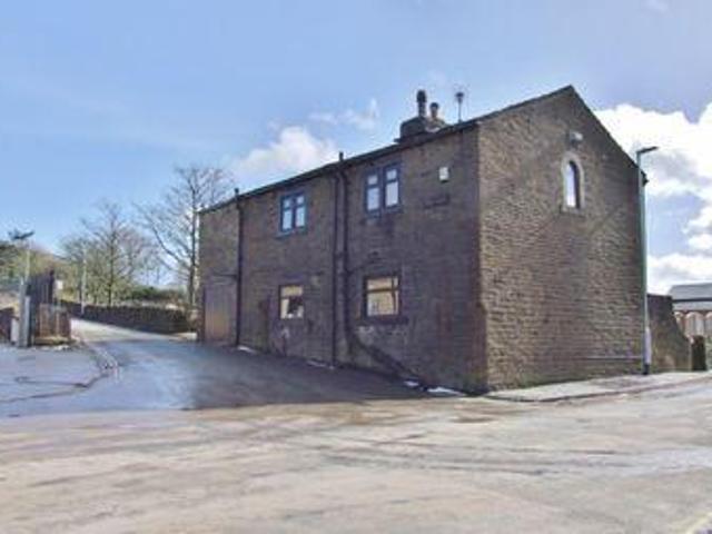 House for sale in Halifax, West Yorkshire